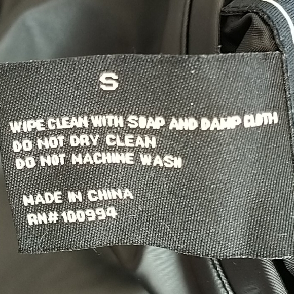 COACO New York Black Faux Fur Reversible Vest Sz S - Picture 9 of 13